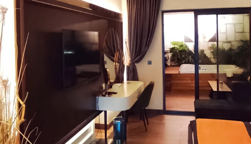 هتل بوتیک تی ان آر کوش آداسی